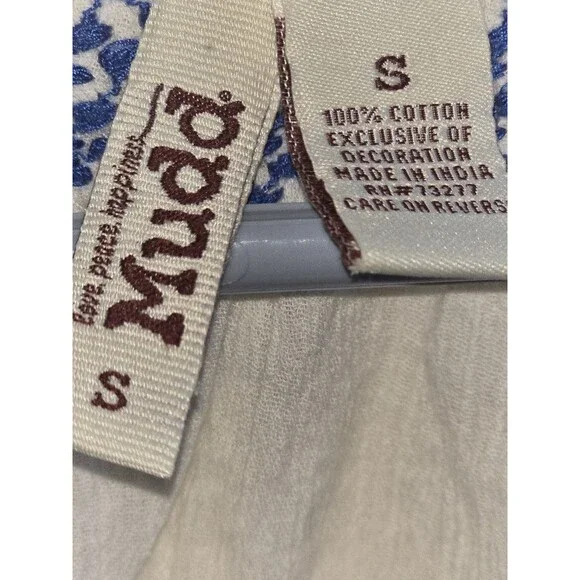 Mudd White And blue Floral Top size S Small - Picture 4 of 5